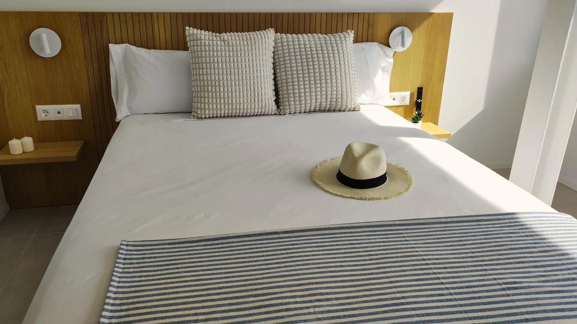 Myo Barcelona Hotel & Apartments Castelldefels 0*,